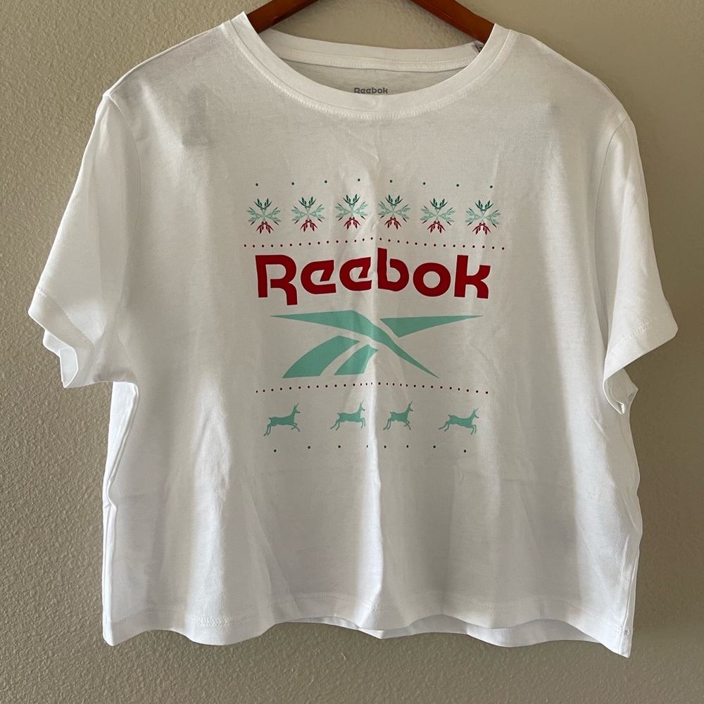 Reebok holiday cropped short sleeve t-shirt